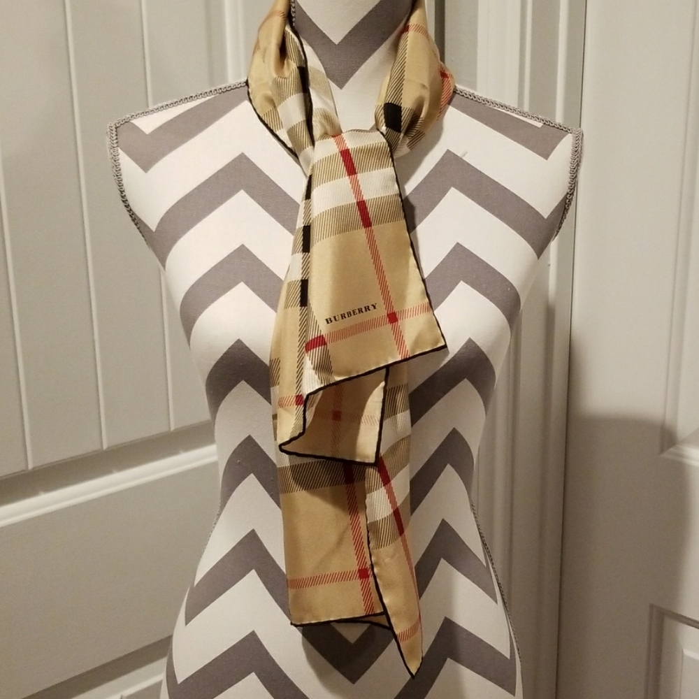 Burberry neckerchief